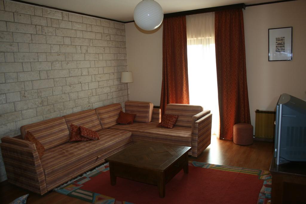 Sossa Apartments Umag Quarto foto